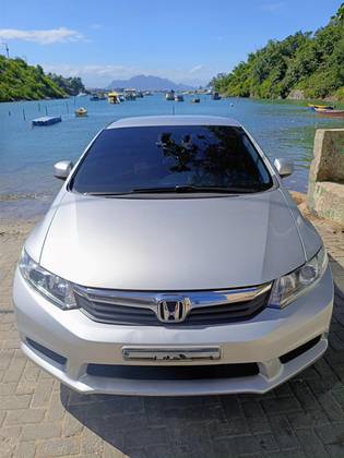 HONDA CIVIC 1.8 LXS 16V FLEX 4P AUTOMÁTICO
